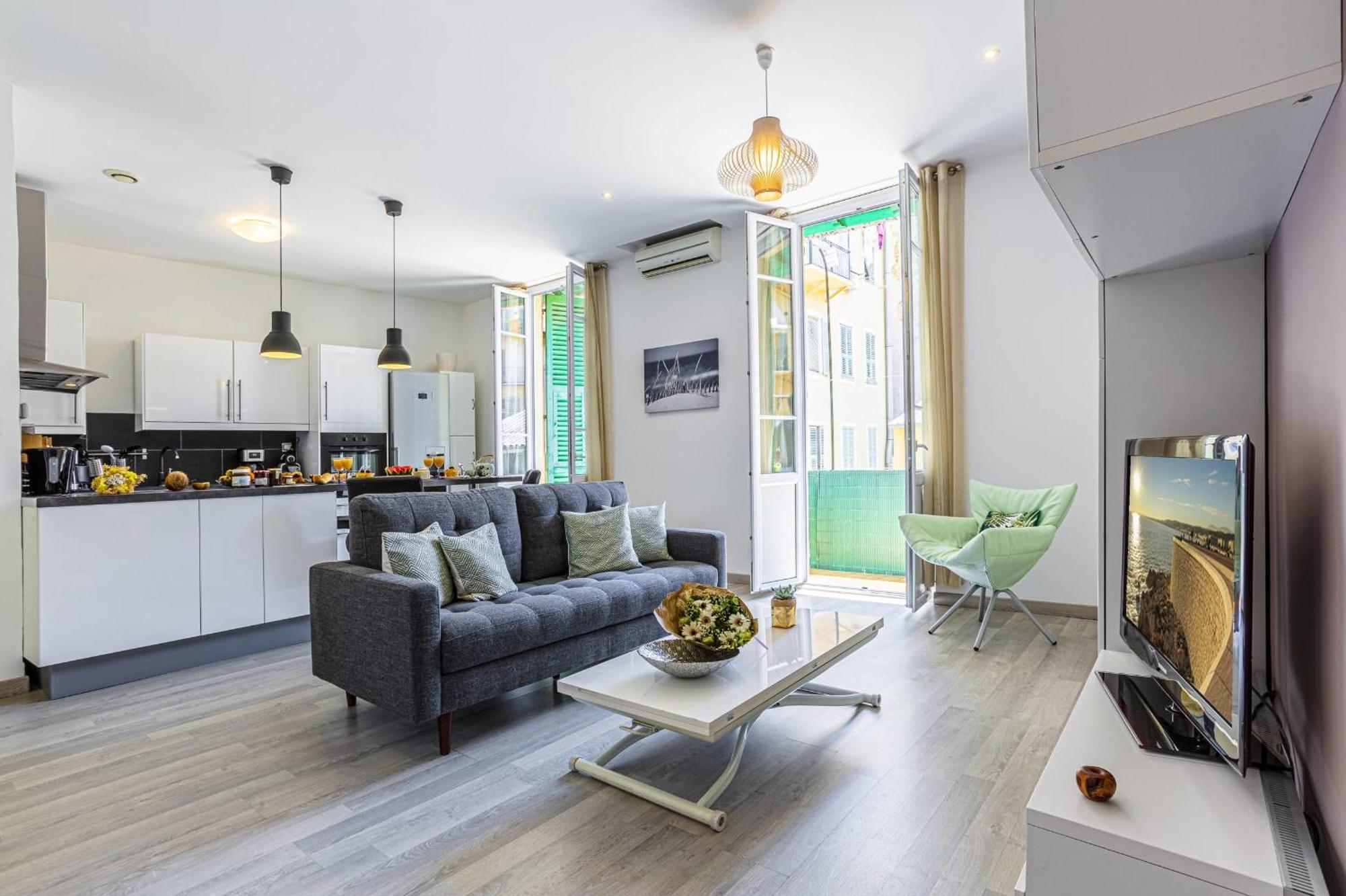 Guisol - Typical Nice 3 Bedroom Ac Near Port Екстериор снимка